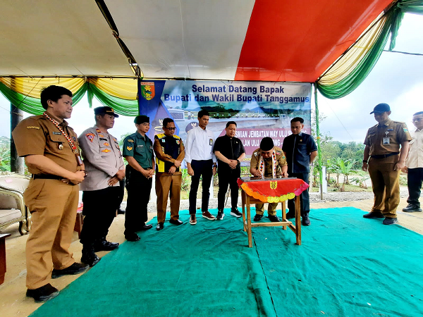 Foto_1abupati.png