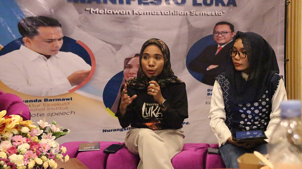 Manifesto Luka Resmi Diluncurkan, Angsih Siapkan Karya Lanjutan yang Lebih Progresif angsih.png
