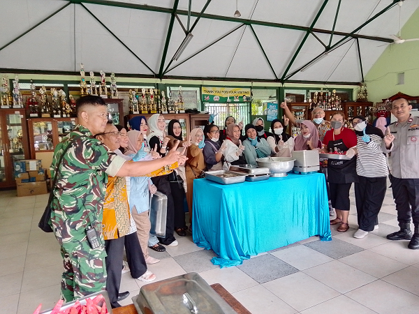 Babinsa dan Babinkamtibmas Siap Mengawal Pelaksanaan Dapur Sekolah MBG babinsa.png