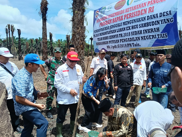 Kawal Prabowo-Gibran, PCO Keliling Bengkulu Bertemu Rakyat Sosialisasikan PHTC dasco.png