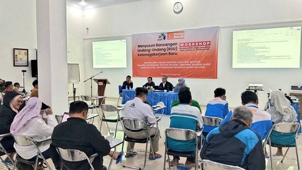 Konferensi Pers: FARKES KSPI hadiri Workshop RUU Ketenagakerjaan farkes.jpg