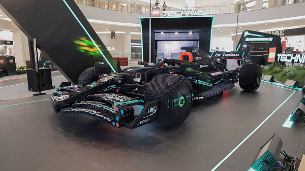 The LEGO Group Hadirkan Pengalaman Pit Stop di Jakarta dengan Menampilkan LEGO Mercedes lego.png