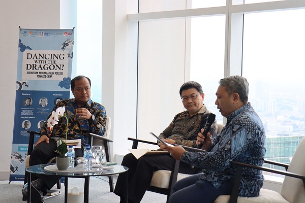 Kebijakan Indonesia dan Malaysia Terhadap China paramadina17.jpg