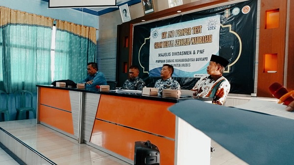 Mencetak Pemimpin Visioner Pendidikan Muhammadiyah: PCM Bumiayu Gelar Seleksi Kepala Sekolah pembukaan.jpg