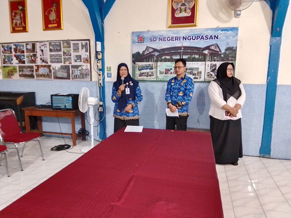 Pengawas SDN Ngupasan Jogjakarta, Acungkan Dua Jempol untuk Pelaksanaan Dapur Sekolah MBG pengawas.png