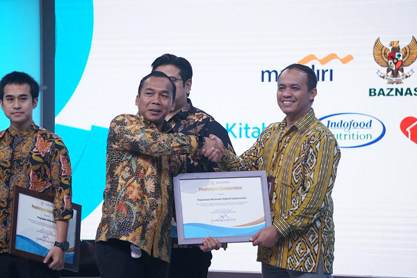 Wujudkan Generasi Emas, Menteri BKKBN Serahkan Penghargaan Kepada Rumah Zakat rz_kemenbumn.png