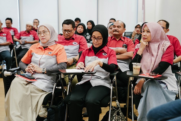 Puluhan Karyawan Pra-Pensiun JNE Ikuti Pelatihan Bangun Bisnis Kuliner Online shopee5.jpg