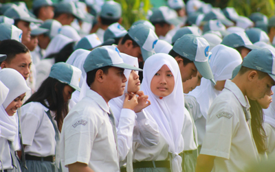Maaak ,... Aku Mau Sekolah..!? siswa_siswi.png