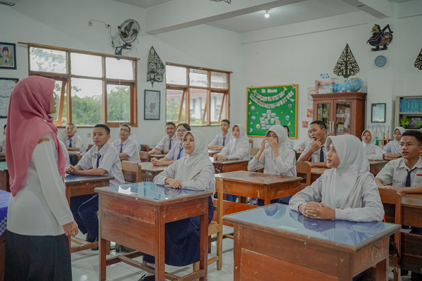 Sebanyak 101.581 Guru Lolos Seleksi Administrasi PPG Bagi Guru Tertentu Periode 1 Tahun 2025