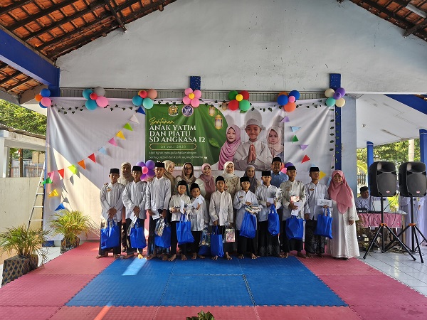 SD Angkasa 12 Halim bersama Komite Sekolah Berikan Santunan Yatim ke Yayasan Ponpes Nurul Ibad